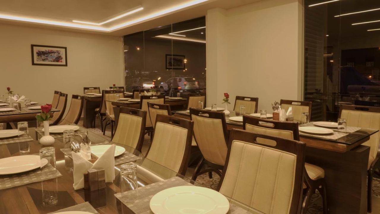 Florida Airport Hotel Kochi Недумбассери Экстерьер фото