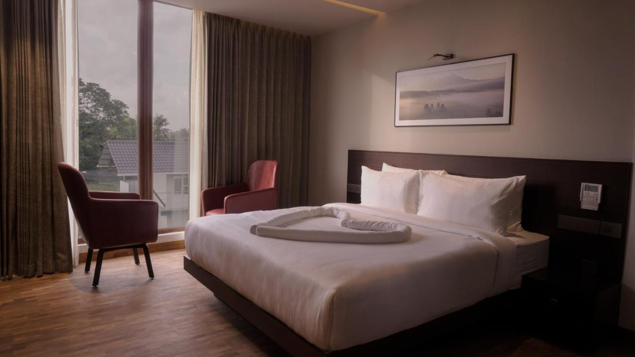 Florida Airport Hotel Kochi Недумбассери Экстерьер фото